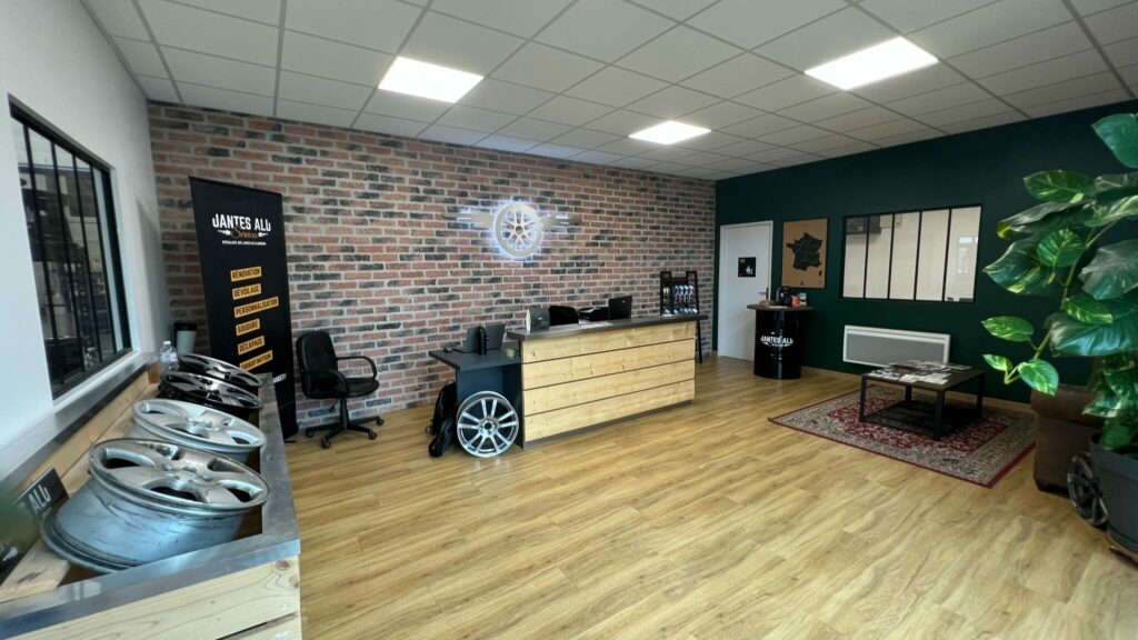 Accueil-atelier-Jantes-Alu-Services